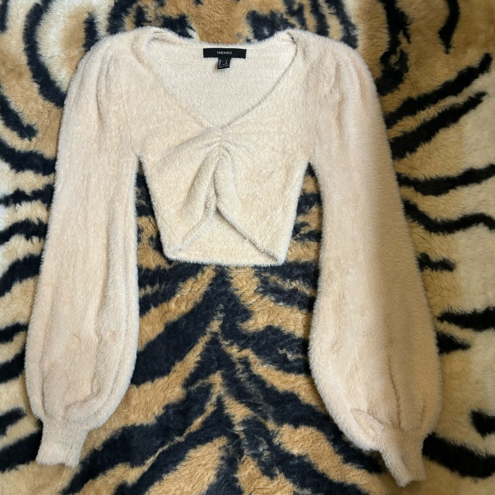 Cream scrunch cropped long sleeve sweater